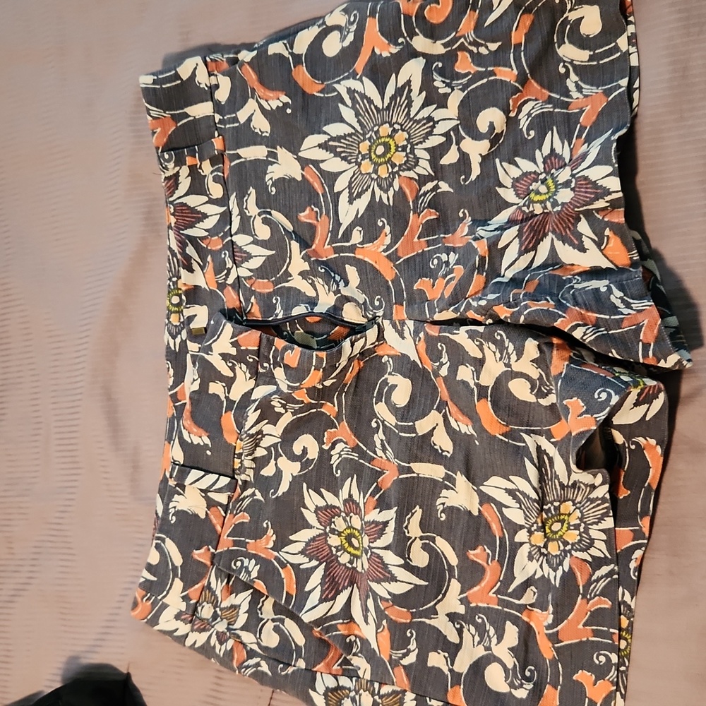 Print loft shorts